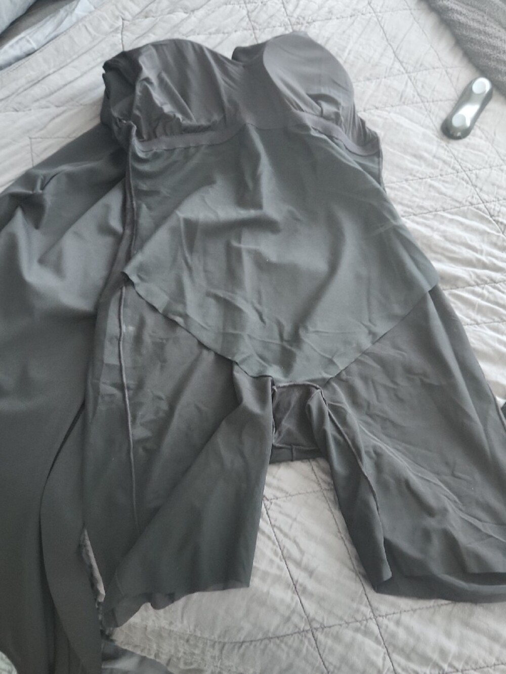 Classic Black V-Neck Jumpsuit - Picture 4 of 4